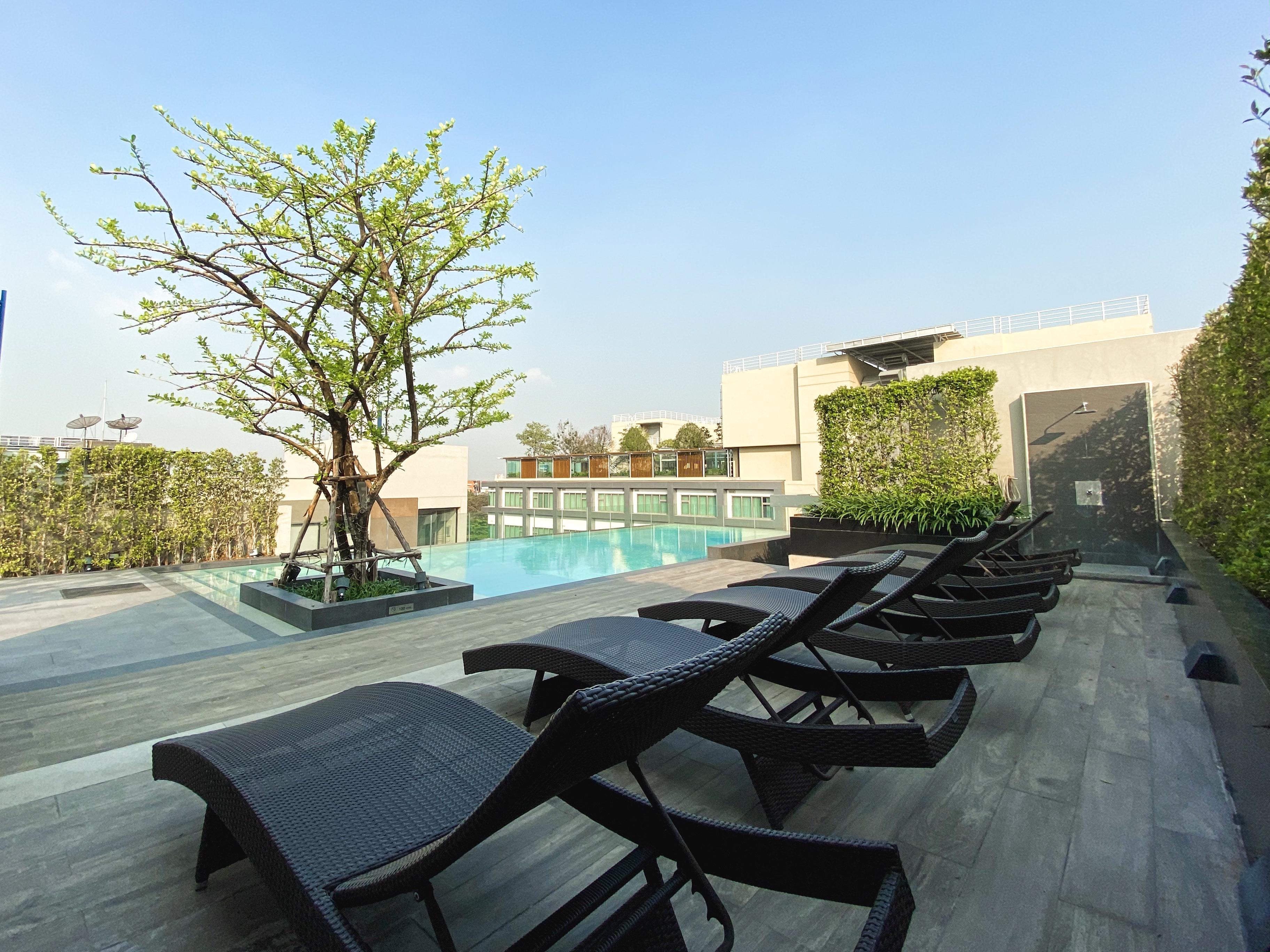 Alix Bangkok Hotel Buitenkant foto